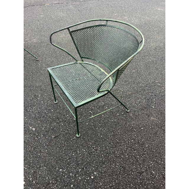 1960s Vintage Russell Woodard Wrought Iron Patio Set Table and 4 Chairs, Atrributed For Sale - Image 5 of 6