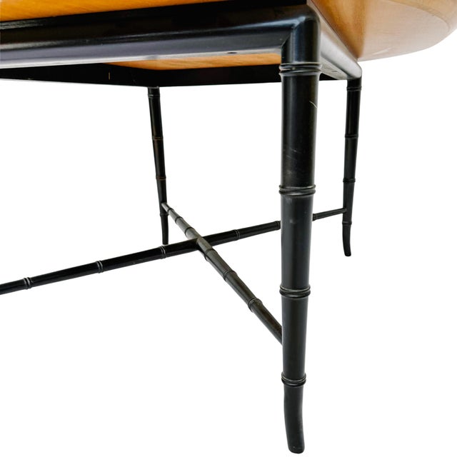 1950s Vintage Mid-Century Modern Oval Cocktail Table With Dandelion Motif on Lacquered Faux Bamboo Base by Kittinger For Sale - Image 5 of 10