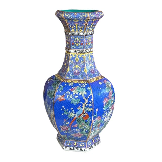 Chinoiserie Famille Rose Style Hexagonal Shaped Vase 20.5" H For Sale - Image 4 of 10