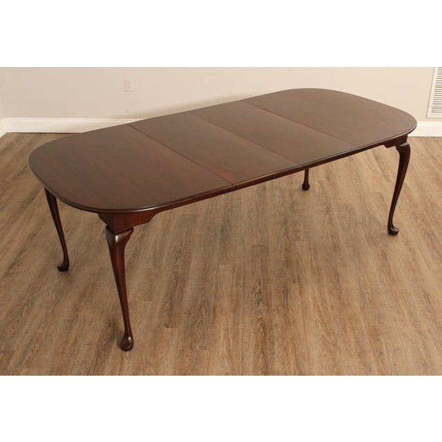Queen Anne Queen Anne Style Oval Cherry Extension Dining Table With Two Leaves For Sale - Image 3 of 17