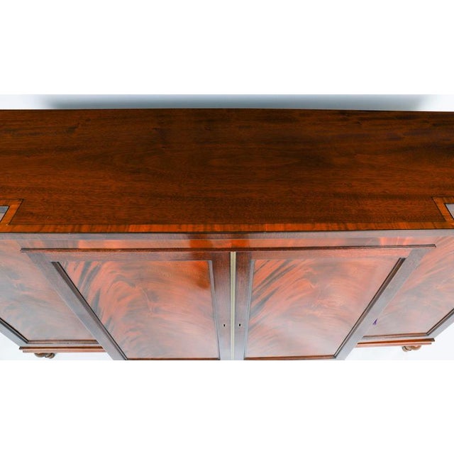 Vintage Sideboard in Flame Mahogany by William Tillman, 1980s For Sale - Image 10 of 18