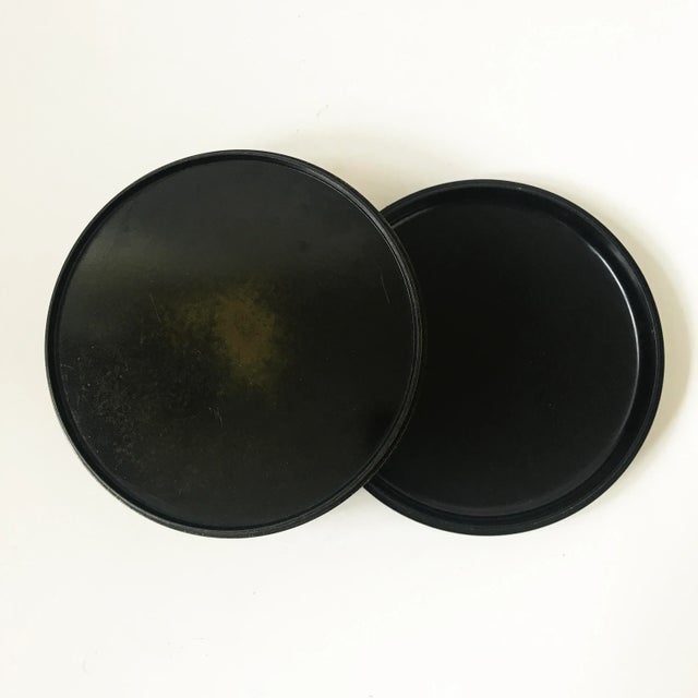 Late 20th Century Late 20th Century Black Lacquer Round Lidded Box With Gold Pattern Details For Sale - Image 5 of 7