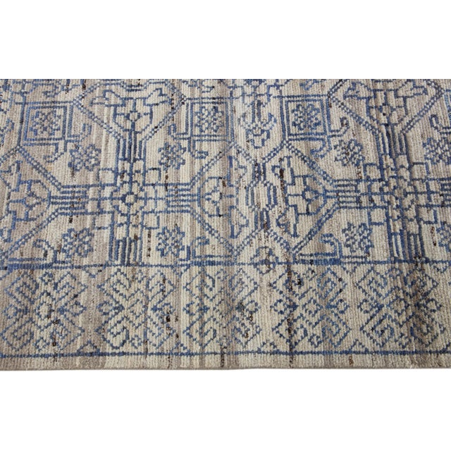 Early 21st Century Handmade Modern Gray Indian Wool Rug With Geometric Pattern by Apadana For Sale In New York - Image 6 of 8