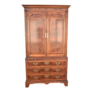 Late 20th Century Henredon Aston Court Chippendale Burl Mahogany Clothing Armoire For Sale