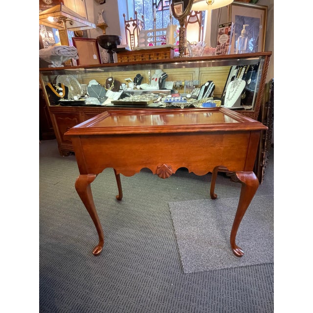 Mid 20th Century Cherry Queen Anne Style Side Glide One Drawer Tea Table For Sale - Image 4 of 12