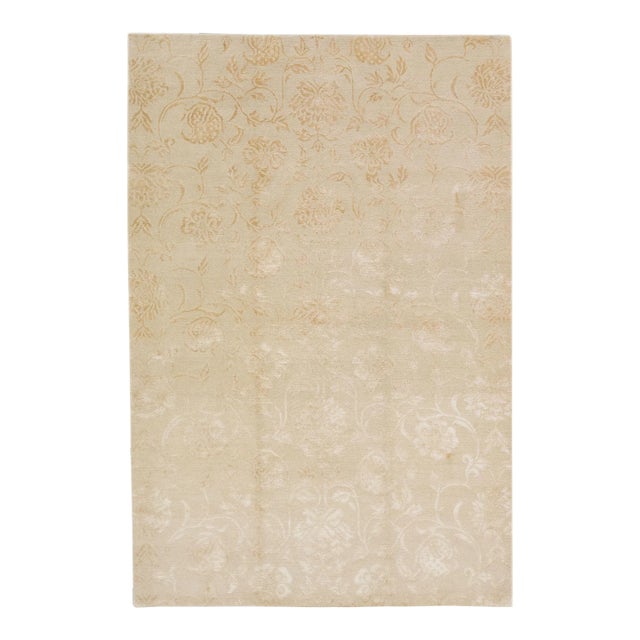 2010s Beige Modern Wool & Silk Rug Handmade With Floral Design For Sale