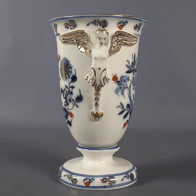 1960s Paris Royal Porcelain Vase with Angel Handles, 1960s For Sale - Image 5 of 17