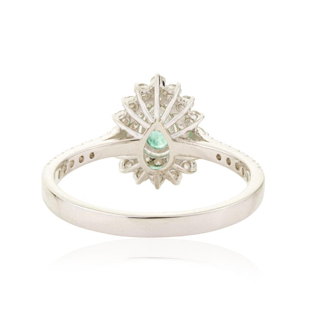 18k Gold Emerald Double Halo Mexican Ring Size 7 by VRJewels For Sale - Image 11 of 17
