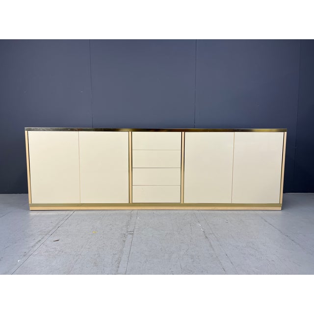 Beige Lacquered Credenza in the style of Jean Claude Mahey, 1970s For Sale - Image 12 of 12