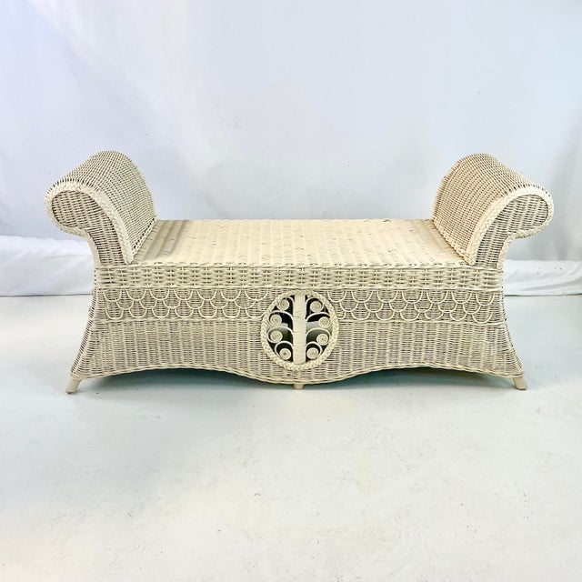 Heywood-Wakefield 1950s Vintage Coastal Boho Chic Victorian Heywood-Wakefield Tree of Life Fiddlehead Bench For Sale - Image 4 of 16