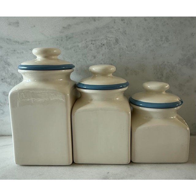 Set of 3 Vintage Ceramic Canisters With Hand Painted Quilted Star Pattern For Sale In Austin - Image 6 of 11