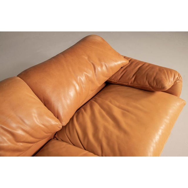Maralunga 2-Seater Sofa by Vico Magistretti for Cassina, 1990s For Sale - Image 9 of 18