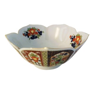Vintage Japanese Imari Lotus Porcelain Bowl For Sale