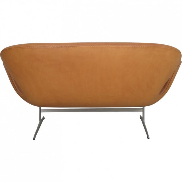 Swan Sofa in Cognac Anilin Leather by Arne Jacobsen, 2000s For Sale - Image 11 of 18