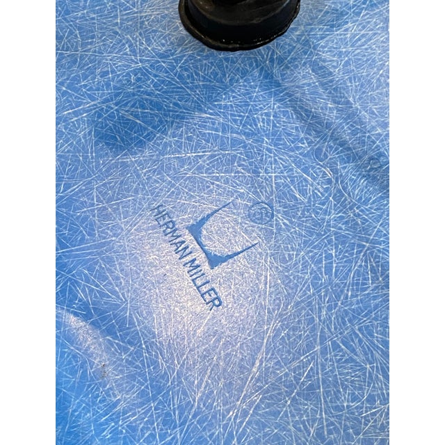 DSW Chair in Turquoise Blue Fiberglass and Oak by Charles and Ray Eames for Herman Miller, 1950s For Sale - Image 4 of 12