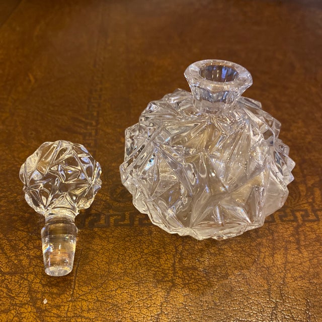 Mid-Century Modern Vintage Tiffany & Co. "Rock Cut" Crystal Perfume Bottle With Stopper - Signed For Sale - Image 3 of 5