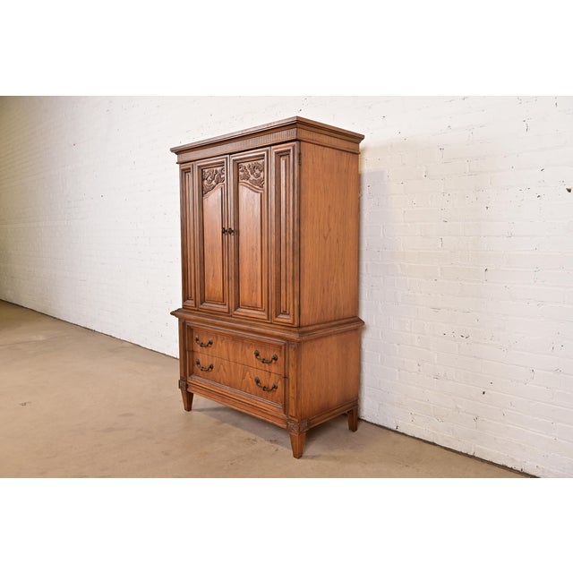 French Henredon Style French Regency Louis XVI Walnut Gentleman's Chest, Circa 1960s For Sale - Image 3 of 14