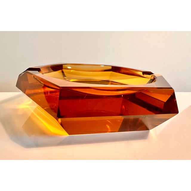 Art Deco Faceted Cut Hexagonal Amber-Colored Crystal Glass Ashtray, Bohemia, Former Czechoslovakia, 1920s For Sale - Image 8 of 13