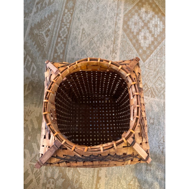 Early 20th Century Architectural Handwoven Split-Wood Basket Vessel With Sculptural Form For Sale In Raleigh - Image 6 of 11