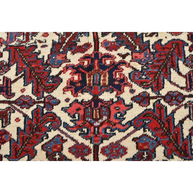Heriz Rug 7' X 8'11'' Ivory Wool Tribal Semi-Antique Hand-Knotted Carpet For Sale - Image 10 of 14