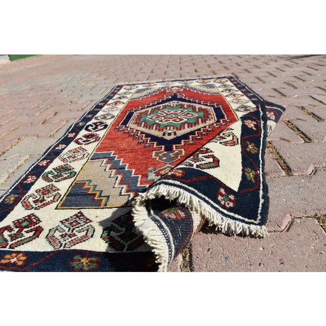 1970s 1970s Cappadocia Handwoven Traditional Nomadic Turkish Rug For Sale - Image 5 of 11