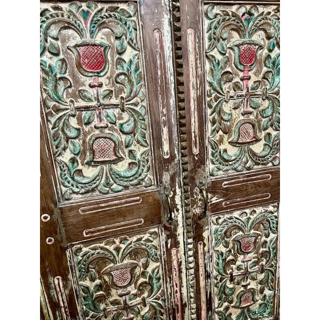 Elevate your interiors with this Antique Indian Jharokha Window Shutter, a stunning example of traditional Indian...