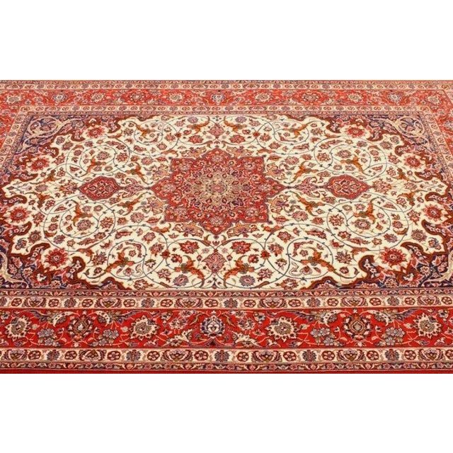 Middle Eastern Rug in Wool For Sale - Image 6 of 10