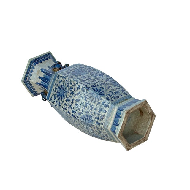 Vintage Chinese Off White Blue Flower Graphic Hexagonal Porcelain Vase For Sale - Image 4 of 10