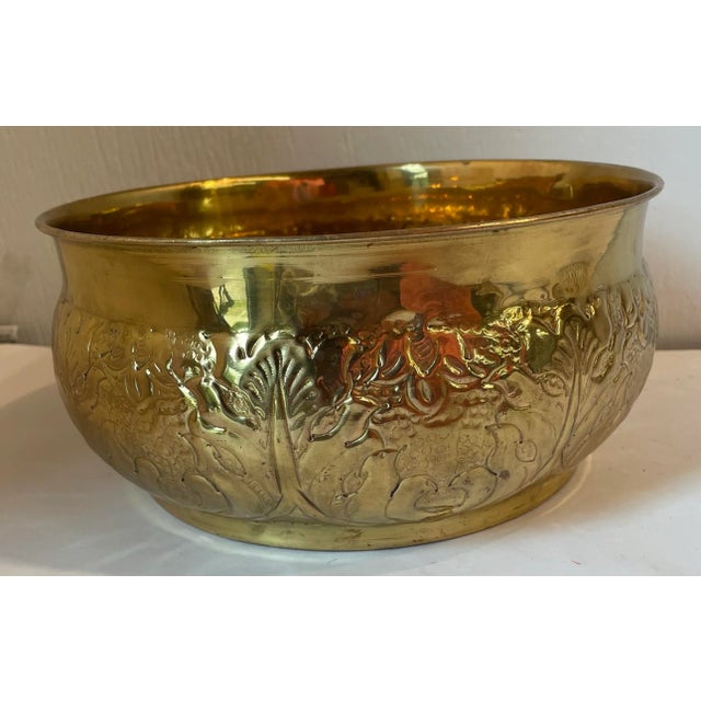 Nice round brass planter!