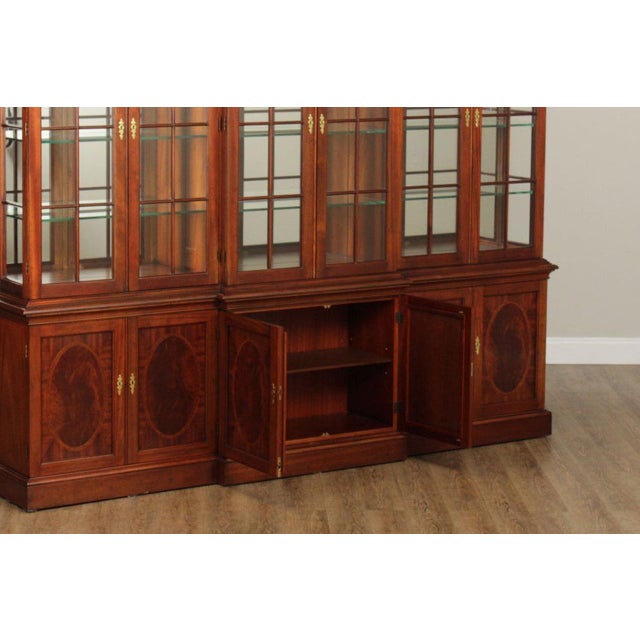 American 1950s Large American-Made Inlaid Mahogany China Cabinet – Six Door Display by Millender For Sale - Image 3 of 6