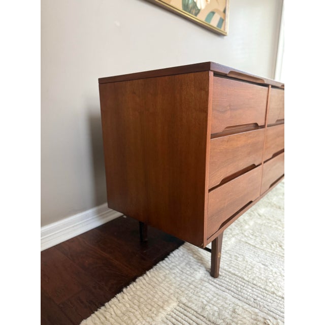 Mid 20th Century Vintage 1950s Mid Century 9-Drawer Walnut Lowboy Dresser by Stanley For Sale - Image 5 of 12