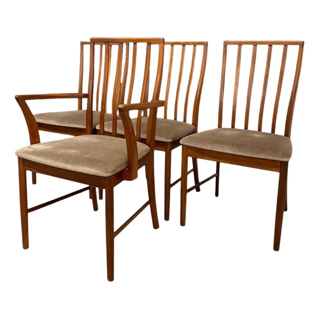 1970s Vintage Mid Century Modern Dining Chair Set of 4 For Sale