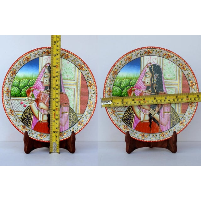 Stone Marble Handicraft Plate Rajasthani Women Bani Thani Tribal Ethnic Hand Painted For Sale - Image 7 of 7