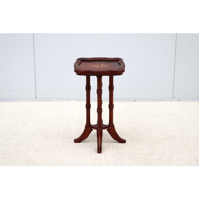 Queen Anne Vintage Traditional Colonial Revival Small Accent Table in Cherry and Rubberwood For Sale - Image 3 of 15