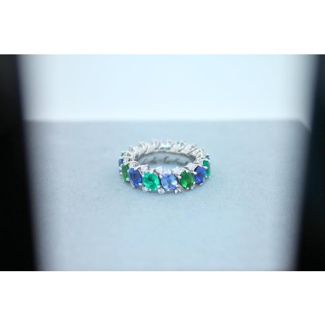 Silver Diamond Emerald Sapphire Tsavorite Flexible Unique Eternity Band White Gold Ring, Size 5 For Sale - Image 8 of 18