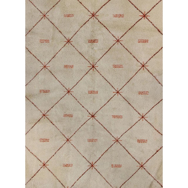 Tribal Ivory Background Vintage Large Moroccan Rug With Orange/Brown Diamond Pattern 9′ × 12′ For Sale - Image 3 of 10