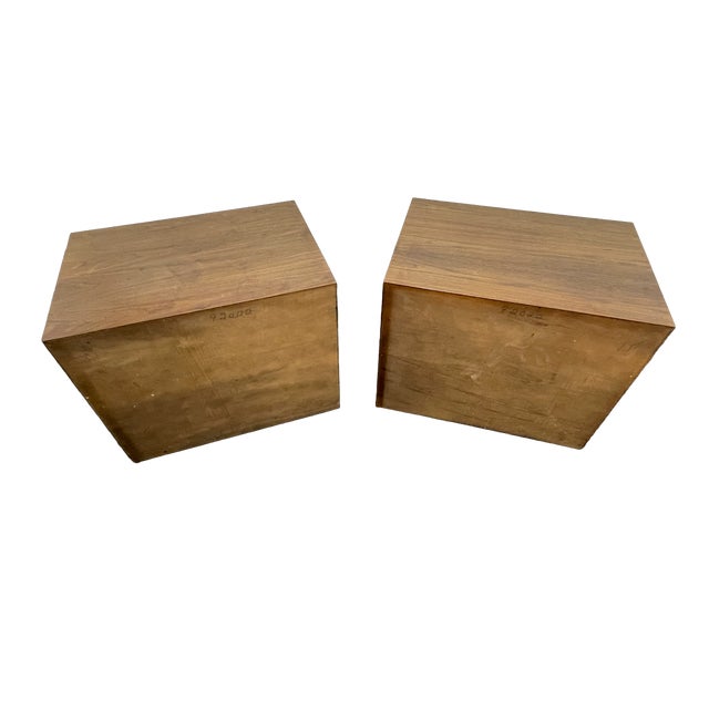 Pair of Walnut Nightstands Attributed to John Kapel for Glenn of California, 1960s For Sale - Image 13 of 15