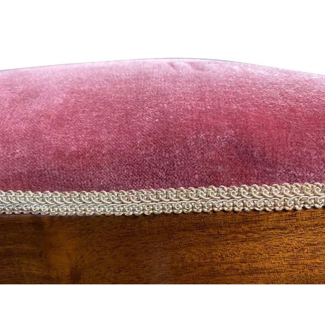 Queen Ann Powered Pink Stool, 20th Century For Sale - Image 7 of 13