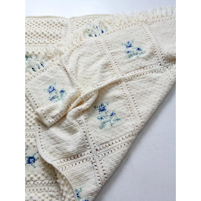 Mid 20th Century Vintage Knit Blanket For Sale - Image 5 of 12