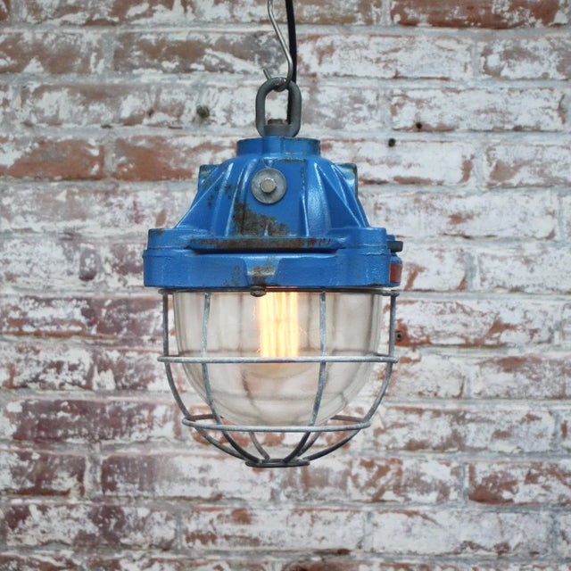1970s Vintage French Industrial Blue Cast Iron Pendant Lamp by Mapelec Amiens, 1977 For Sale - Image 5 of 6