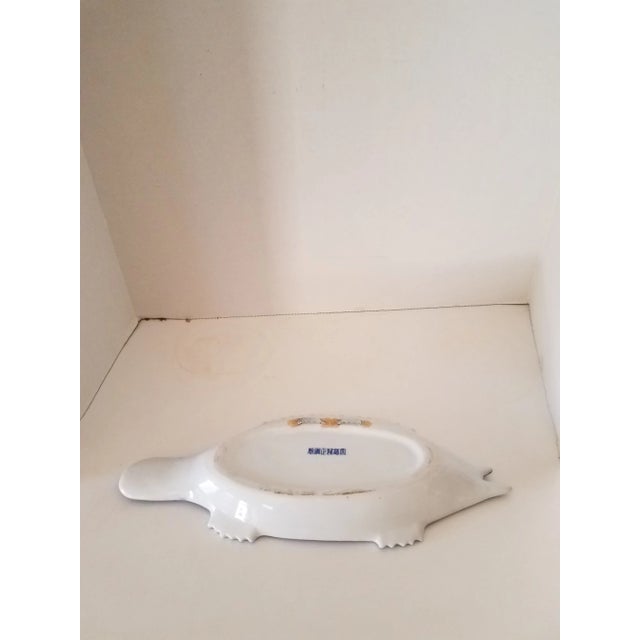 1980s Vintage Hand-Painted Blue & White Large Fish Dish For Sale - Image 5 of 7