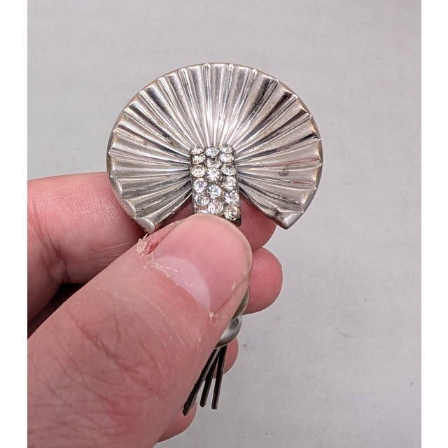 Vintage 1946 Kreisler "First Lady" Clear Rhinestone Tassel Fur Clip For Sale - Image 10 of 12