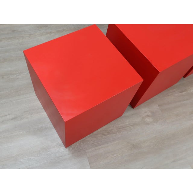 Italian Fiberglass Cube Stools, 1960s, Set of 3 For Sale - Image 11 of 12