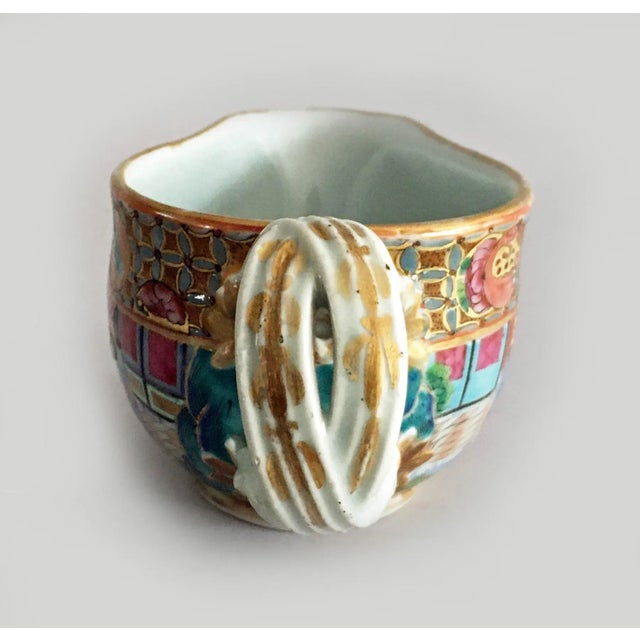 Early 19th Century Chinese Export Rose Mandarin Gravy Boat For Sale In Boston - Image 6 of 9