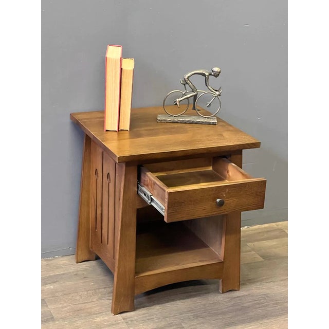 Crafters and Weavers Mission Style Solid Quarter Sawn Oak Keyhole End Table - Walnut Stain For Sale - Image 4 of 5