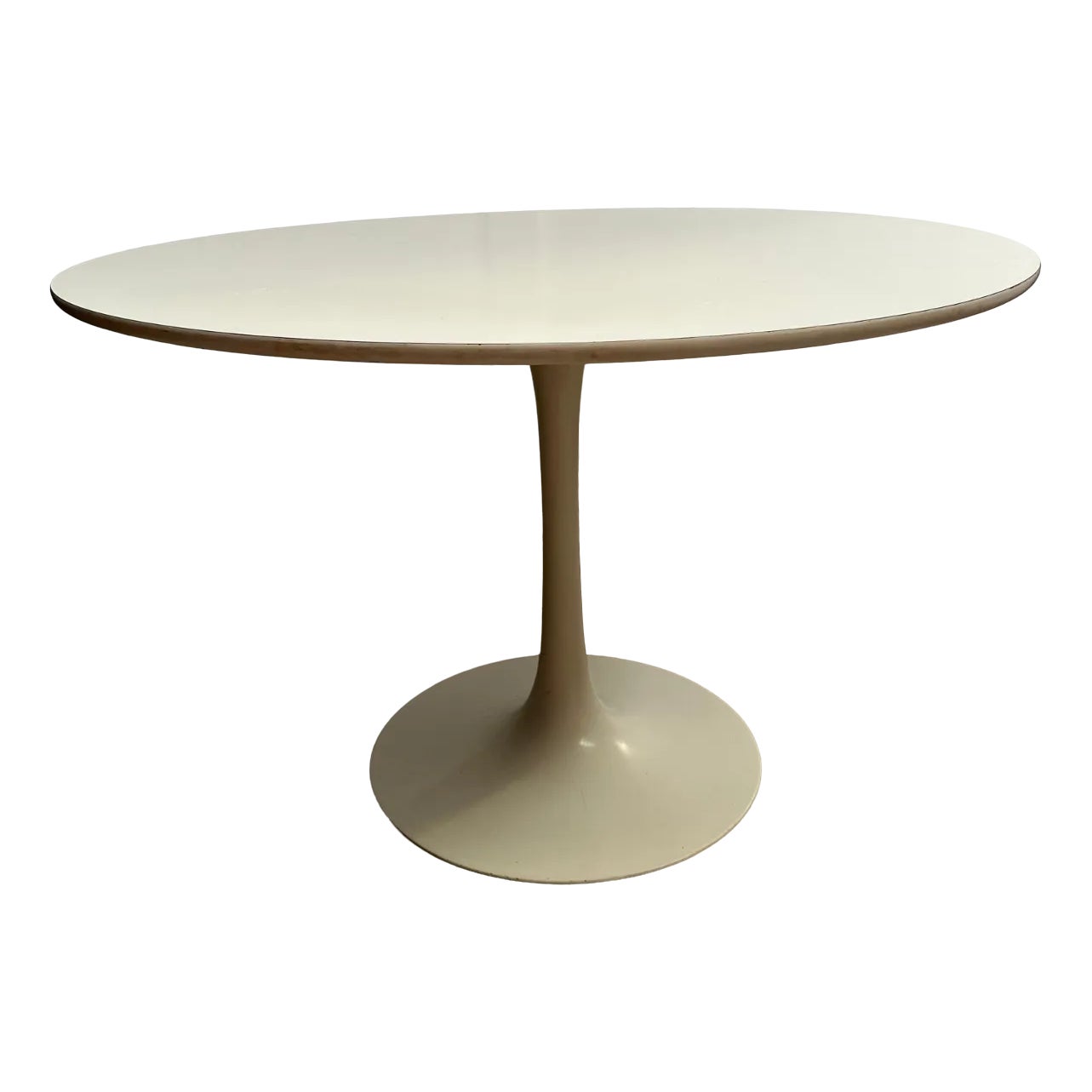 Arkana White Round Tulip Table, 1960s | Chairish
