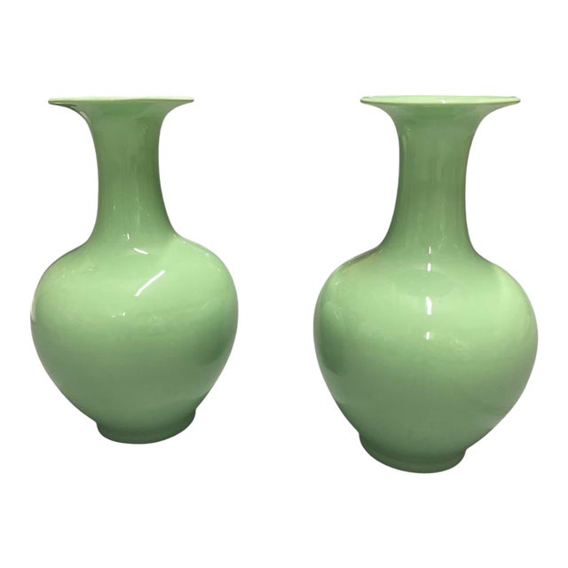 A Pair of Mid-Century Modern Style Porcelain Vases For Sale