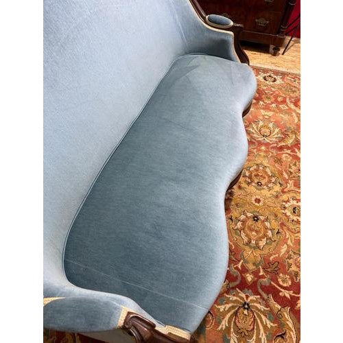 Louis Philippe Sofa in Blue Velvet For Sale - Image 4 of 9