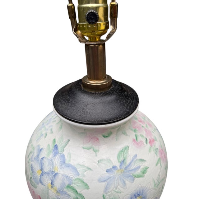 1970s 1970s Chinoiserie Table Lamp Ginger Jar Ceramic Floral Painted Famille Rose For Sale - Image 5 of 12