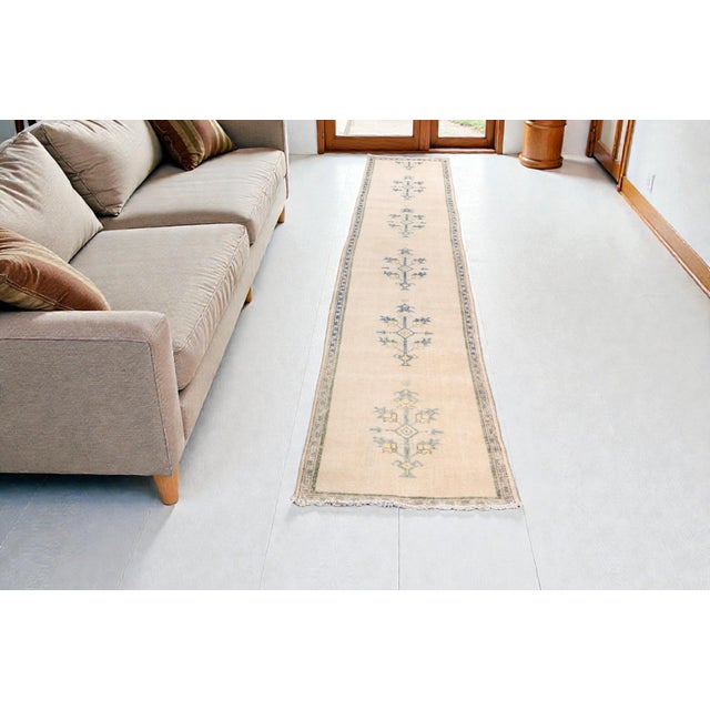 Mid 20th Century Oushak Beige Hallway Runner Rug For Sale - Image 4 of 10